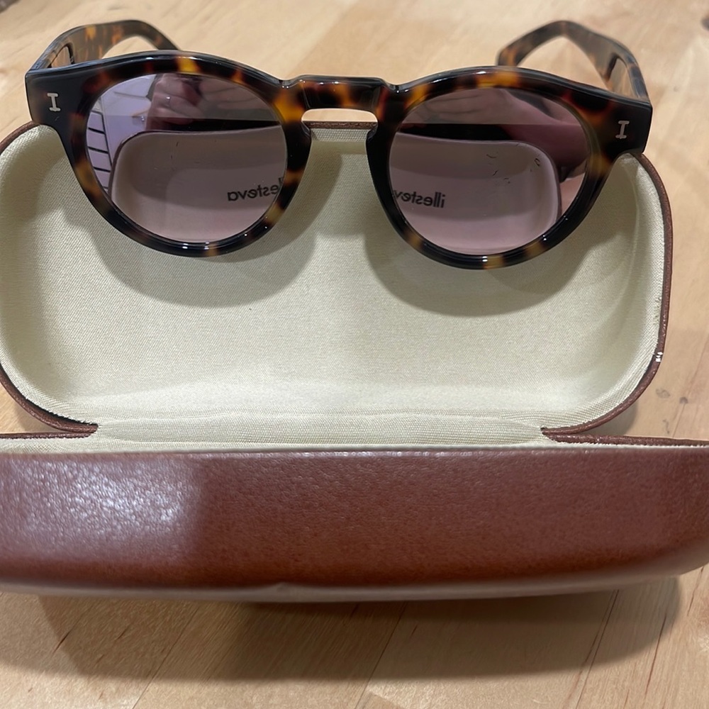 Illesteva leonard sunglasses